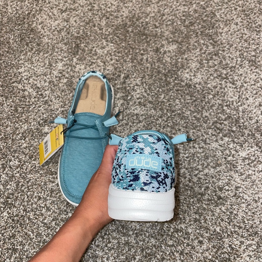Hey dudes , size 7 , Sea Blue